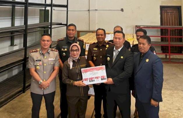 Bawaslu Muara Enim Dampingi Pj Bupati Lakukan Pengecekan Surat Sura Persiapan Pilkada Serentak