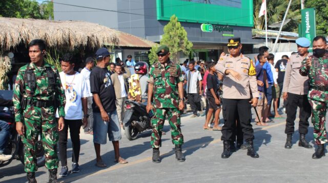 Kodim 1601/Sumba Timur dan Polres Sumba Timur Laksanakan Pengamanan Bersama Kampanye Akbar