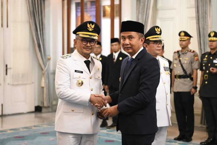 Bey Machmudin Lantik Penjabat Bupati Ciamis dan Kuningan