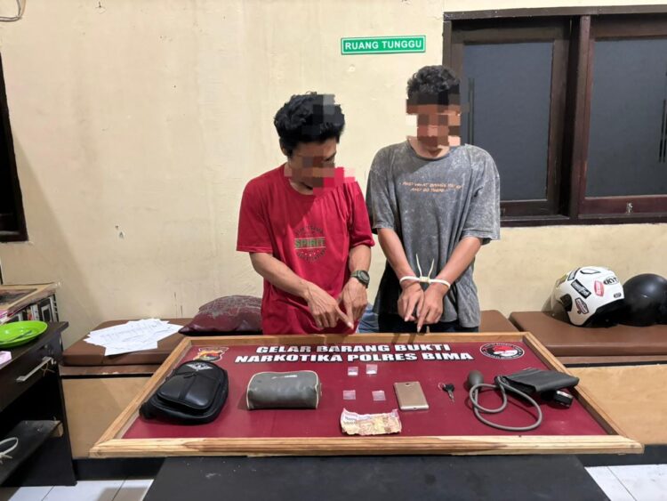 Satresnarkoba Polres Bima Amankan Dua Terduga Pengedar Narkoba di Desa Nata