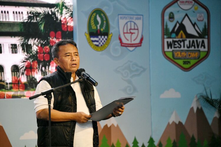 West Java Youth CAMP 2024, Sekda Jabar Herman Suryatman  Kukuhkan Siswa SMA/SMK sebagai Duta Integritas