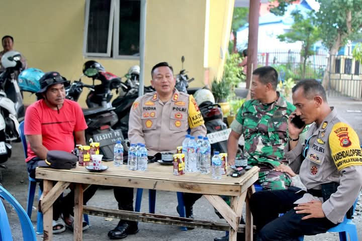 Kasdim 1608/Bima Mayor Inf Asep Okinawa Muas Pimpin Patroli Cipkon