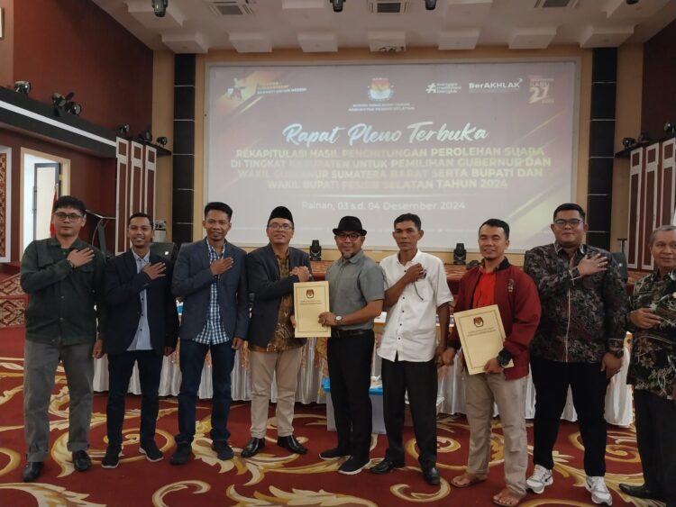 Pleno Terbuka Rekapitulasi KPU Pessel HJ-RI Unggul, Petahana Tumbang