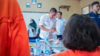 Simulasi Makan Siang Bergizi Gratis Kembali Diuji, Bupati Aep Tinjau Langsung ke SDN Dawuan Tengah 1