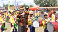 Diikuti 32 Tim, Pj. Bupati Tanggamus Mulyadi Irsan Buka Festival Drumband Satuan Pendidikan 2024 di Kecamatan Pugung