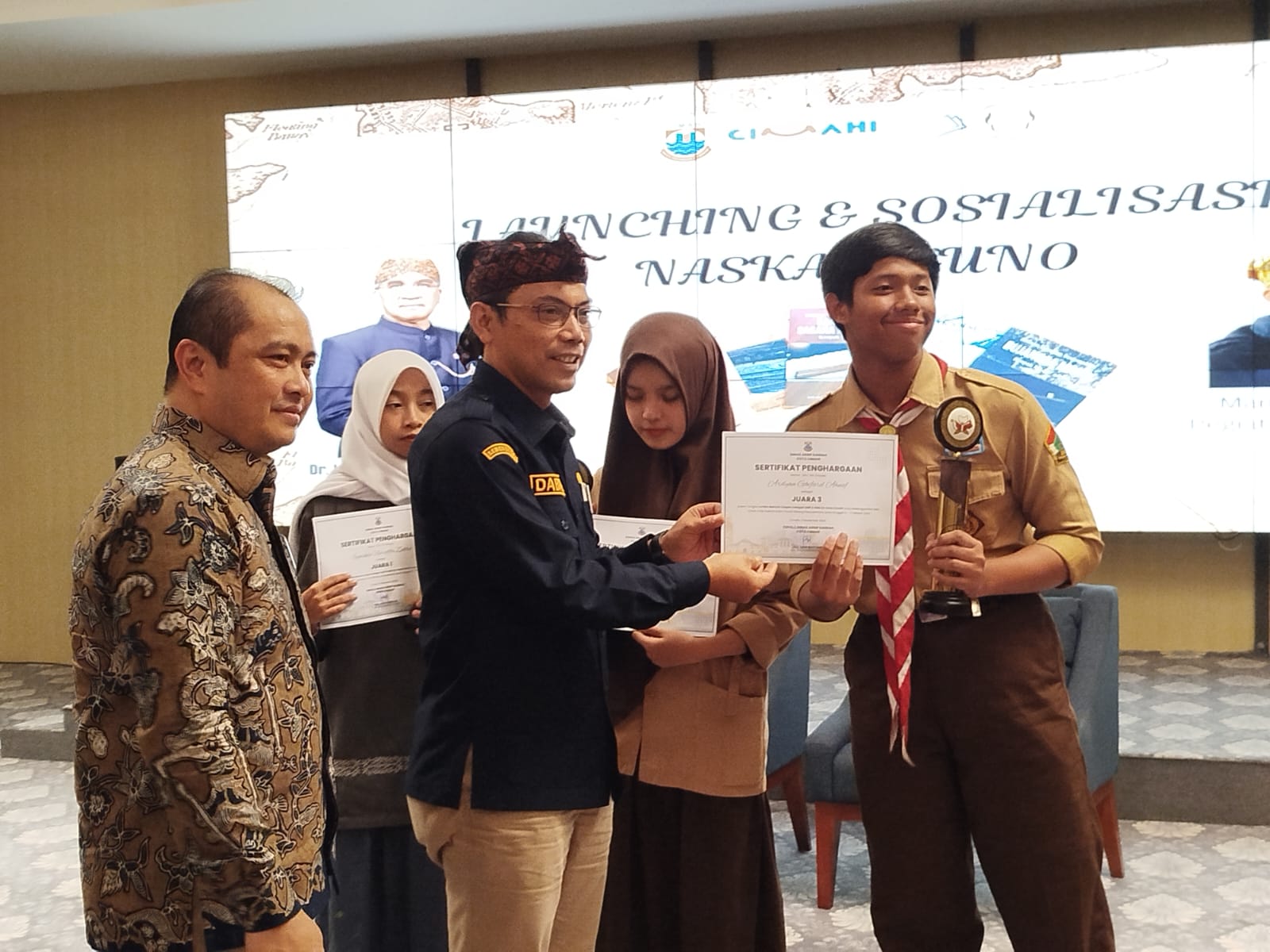 Dinas Arsip Daerah Kota Cimahi Meluncurkan Lima Buku Naskah Sunda Kuno