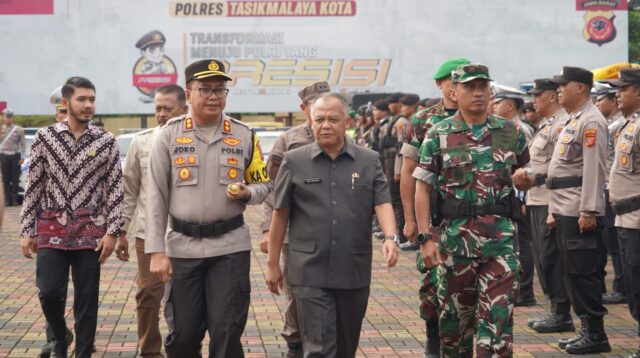 Kapolres Tasikmalaya Kota Pimpin Langsung Apel Gelar Pasukan Operasi Lilin Lodaya 2024