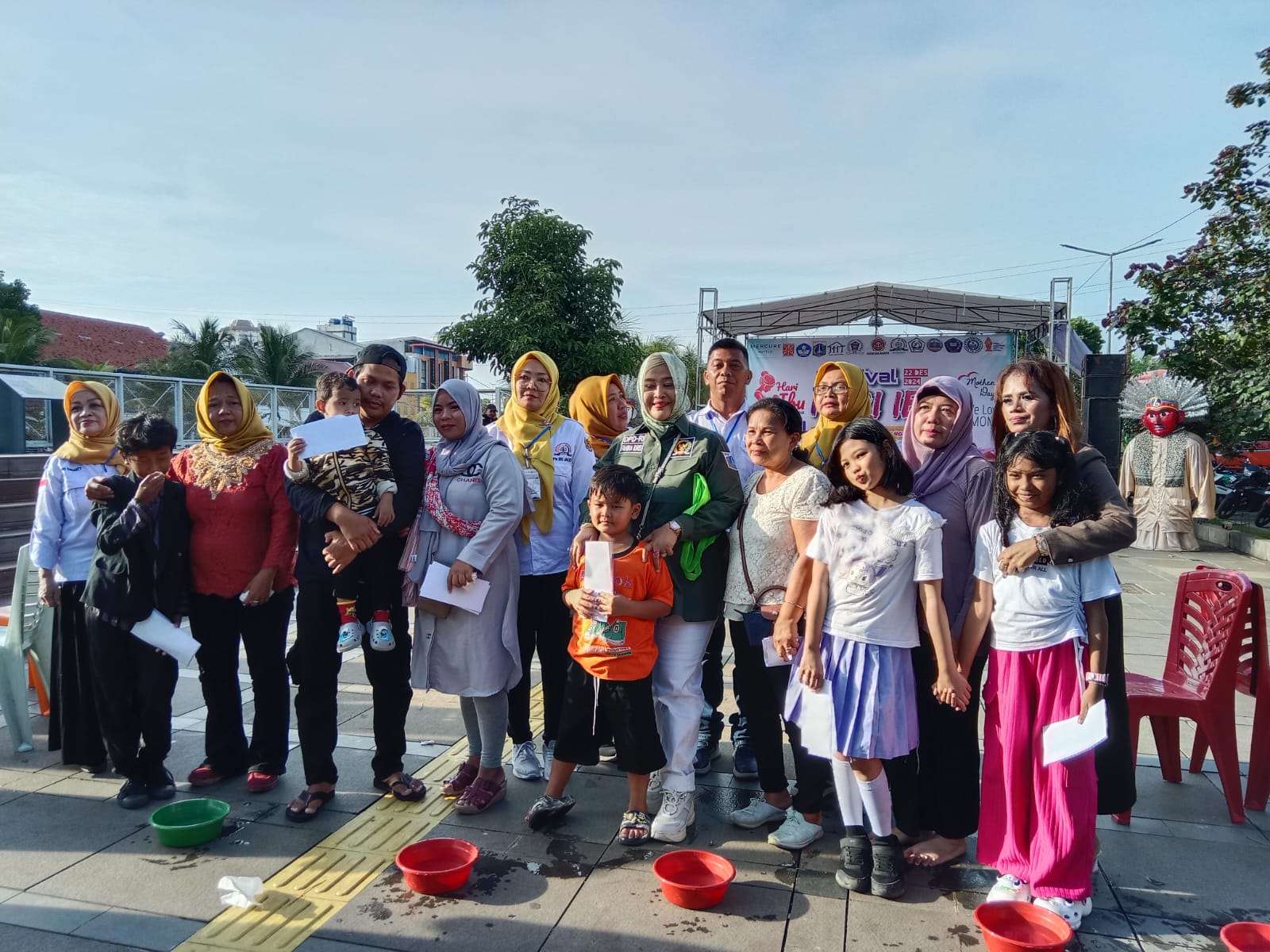 PWDPI DKI Jakrta Ikut Meriahkan Festival Hari Ibu 2024 di Kota Tua: Perayaan Penuh Makna dan Apresiasi untuk Perempuan