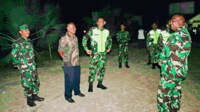 Dandim 1601/Sumba Timur Pimpin Patroli Keamanan Malam Natal