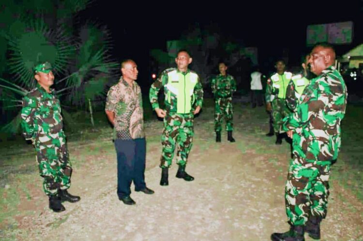 Dandim 1601/Sumba Timur Pimpin Patroli Keamanan Malam Natal