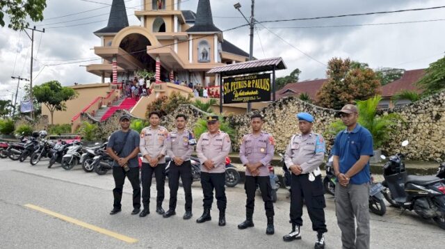 Polres Sumba Barat Siagakan Personel untuk Amankan Ibadah Malam Natal