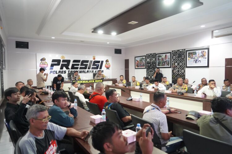 Kapolres Tasikmalaya Kota Sampaikan Capaian  Akhir Tahun 2024,  Tangani 405 Kasus Kriminal dan 85 Kasus Narkoba