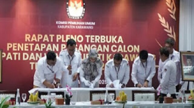 KPUD Karawang Tetapkan H. Aep Syaepuloh dan H. Maslani Sebagai Bupati dan Wakil Bupati Terpilih