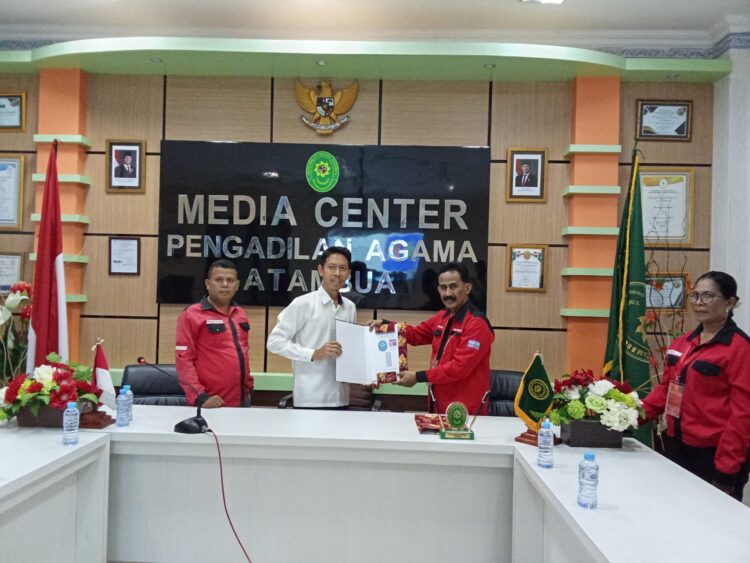Tingkatkan Layanan:"Pengadilan Agama Atambua Gandeng LBH Surya NTT1.25.48 Tingkatkan Layanan:"Pengadilan Agama Atambua Gandeng LBH Surya NTT