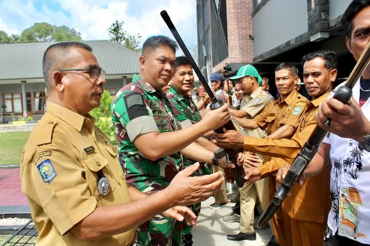Damai Tanpa Senjata, Kodim 1608/Bima Fasilitasi Islah Desa Roka dan Runggu