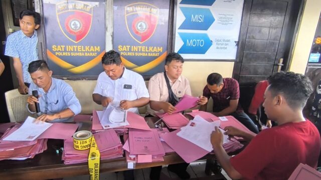 Pengurus SKCK Membeludak, Polres Sumba Barat Tetap Upayakan Pelayanan Optimal