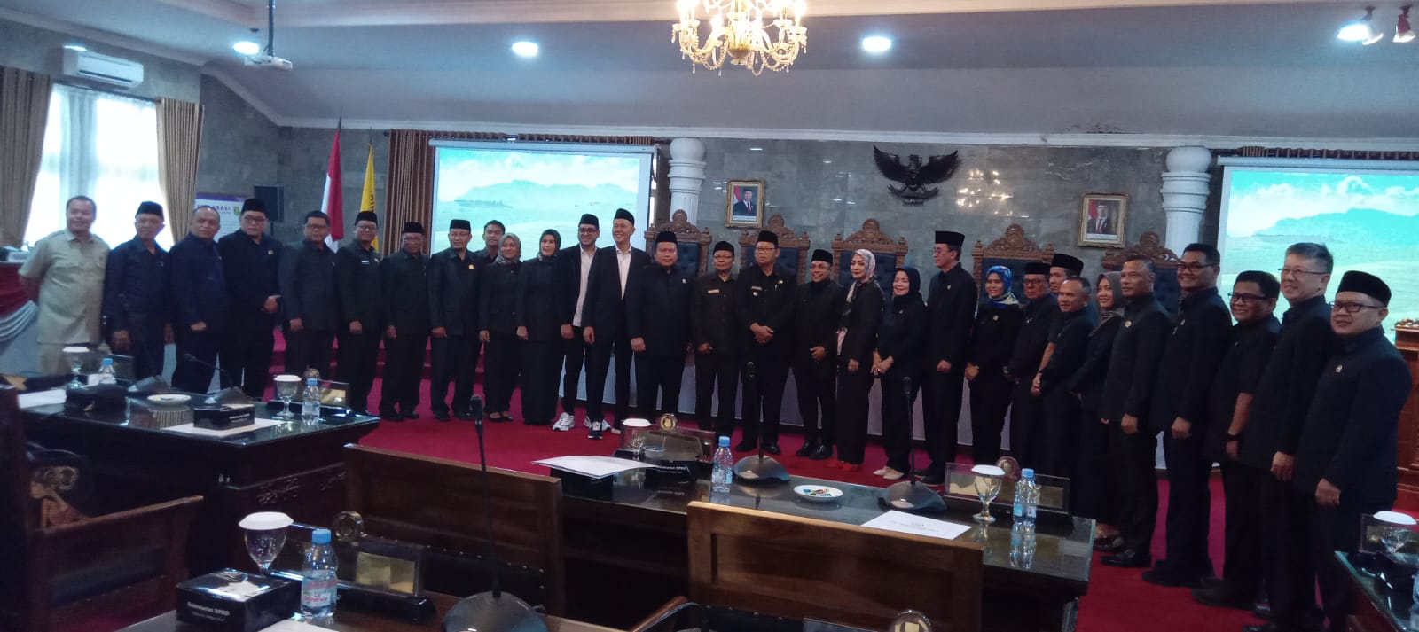 Rapat Paripurna DPRD, Penetapan Perda No 4 Tahun 2023, Penetapan Pasangan Walikota Terpilih