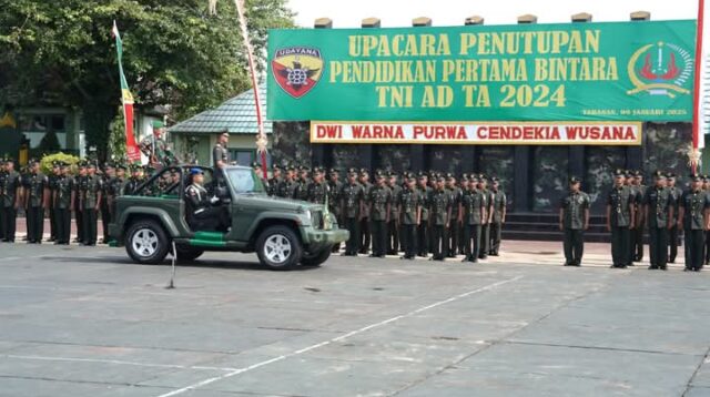 Dikmaba TNI AD Gelombang I TA 2024 Resmi Ditutup, Pangdam Zamroni: Jadilah Prajurit Sejati Yang Membanggakan