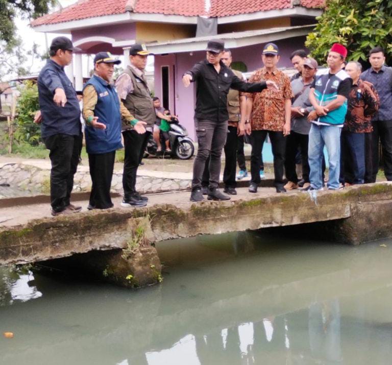 Wamendagri Tinjau Irigasi di Desa Bolang