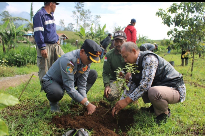 Brigade Pangan Tani Sejahtera Jayasena Gelar Penanaman Pohon