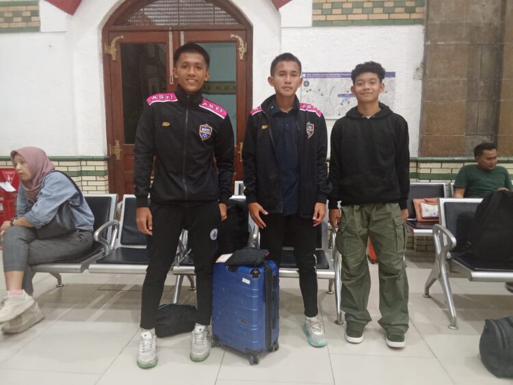 3 Siswa ASTI Terbang, Dapat Panggilan TC Timnas U17, Asuhan Coach Nova Ariyanto 3 Siswa ASTI Terbang, Dapat Panggilan TC Timnas U17, Asuhan Coach Nova Ariyanto