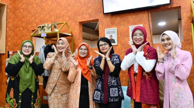 Amanda Soemedi Resmikan Gerai Dekranasda Kota Cimahi di Lokasi Baru