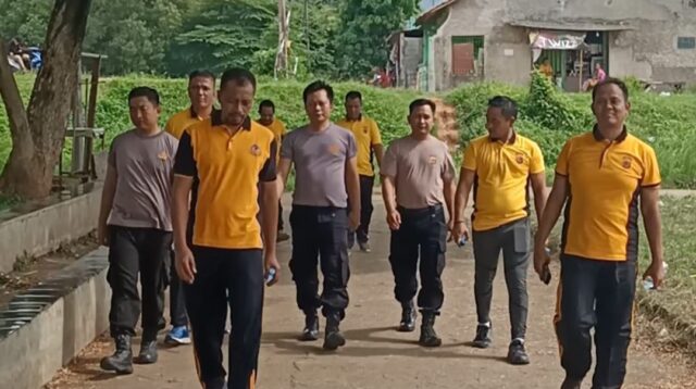 Kapolsek Kotabaru Ajak Anggotanya Olah Raga Bersama Guna Jaga Kebugaran dan Kesehatan,
