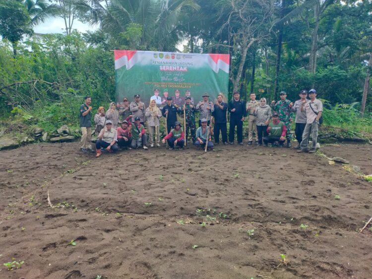 AKP Sukiran Hadiri Penanaman Jagung untuk Ketahanan Pangan