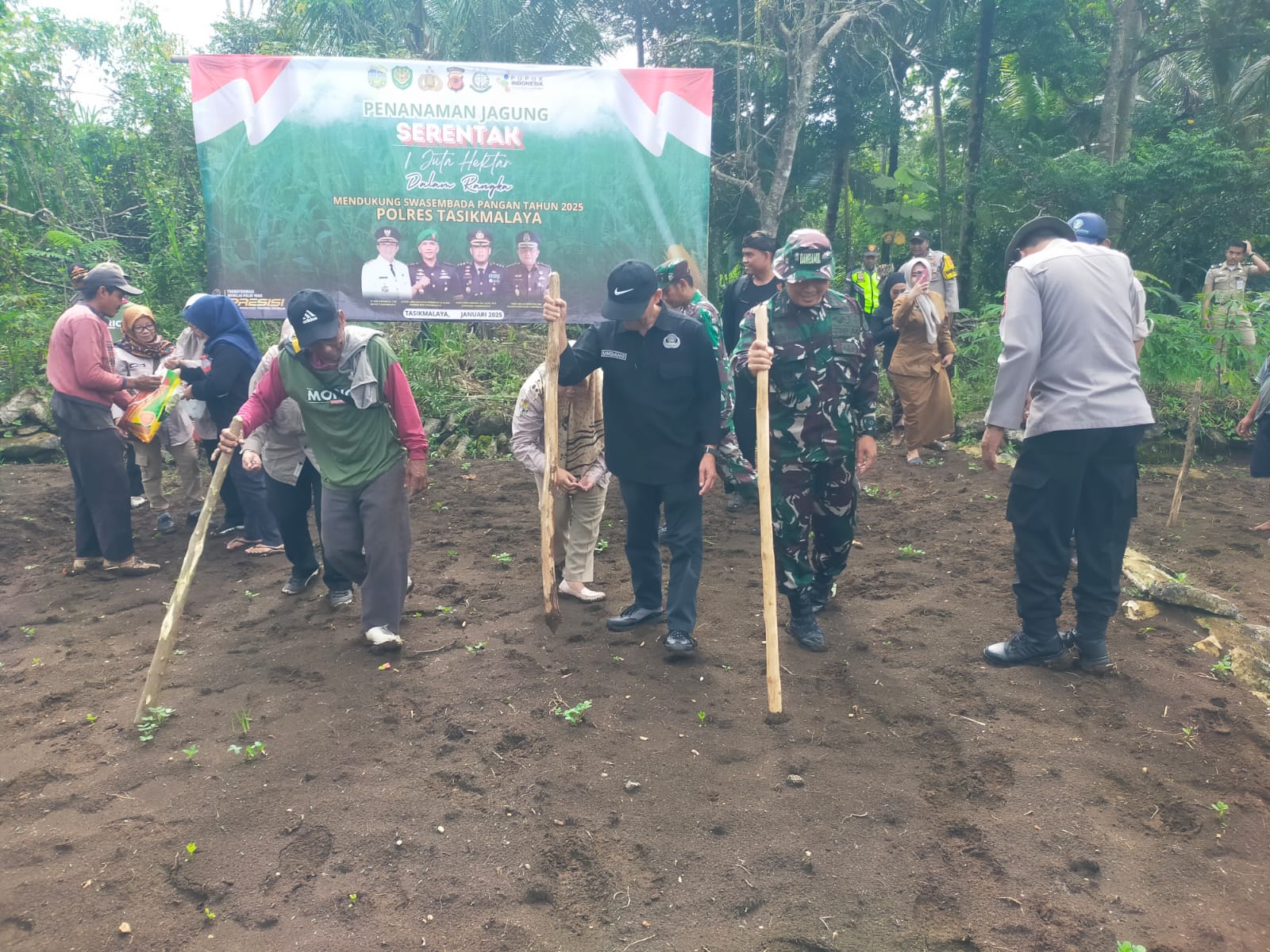 AKP Sukiran Hadiri Penanaman Jagung untuk Ketahanan Pangan