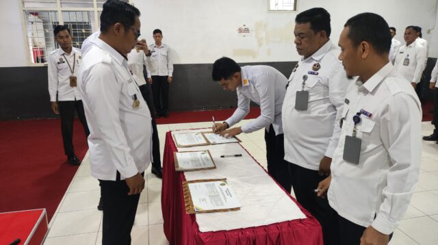 Penandatanganan Pakta Integritas Lapas Kelas IIB Kualasimpang Menuju WBK/WBBM 2025