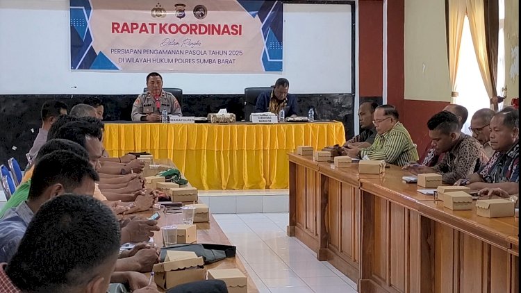 Polres Sumba Barat Gelar Rapat Eksternal untuk Wujudkan Pasola yang Aman dan Tertib