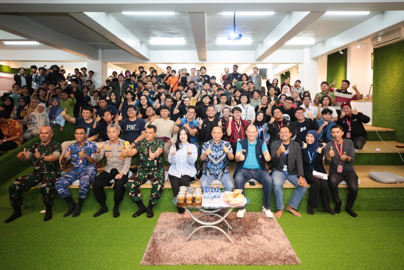 Bandung Global Game Jam 2025 Dimulai, Wamen Ekraf Beri Apresiasi