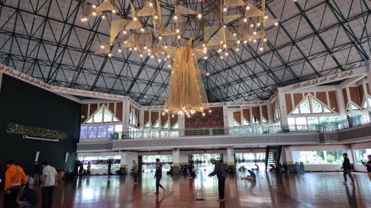 Mengenal Lebih Dekat dengan Masjid Masjid Agung Al-Ukhuwah Kota Bandung