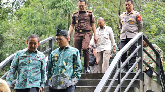 Bupati Bandung Sidak Wisata Ilegal, Tegaskan Pentingnya Perizinan untuk Peningkatan PAD