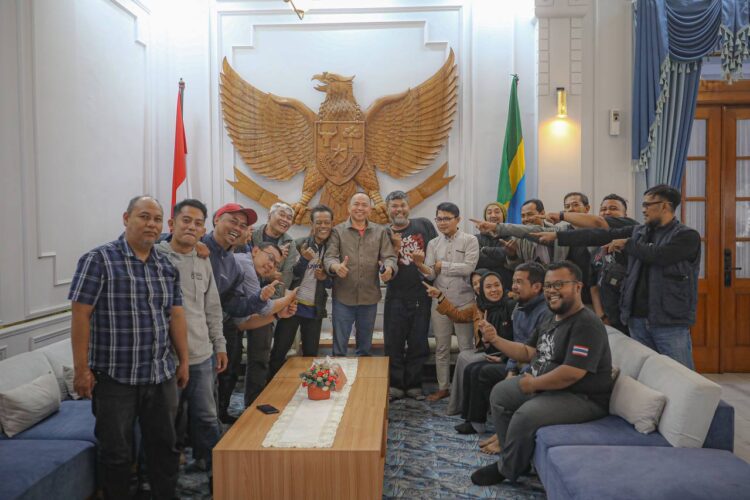 "Koswara Silaturahmi dengan Pewarta, Apresiasi Dukungan Media dan Pesan Pengawasan Pembangunan" "Koswara Silaturahmi dengan Pewarta, Apresiasi Dukungan Media dan Pesan Pengawasan Pembangunan"