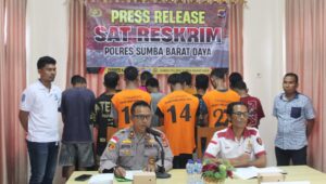 Polres Sumba Barat Daya Amankan 15 Pelaku Penambangan Pasir Ilegal