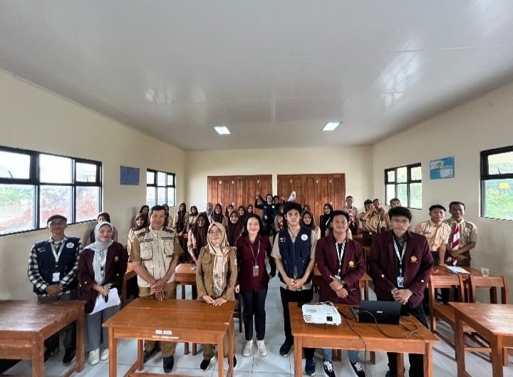 Mahasiswa KKN UNSIKA Gelar "Siber Cerdas": Edukasi Anti Cyber Bullying di SMPN 01 Cabang Bungin