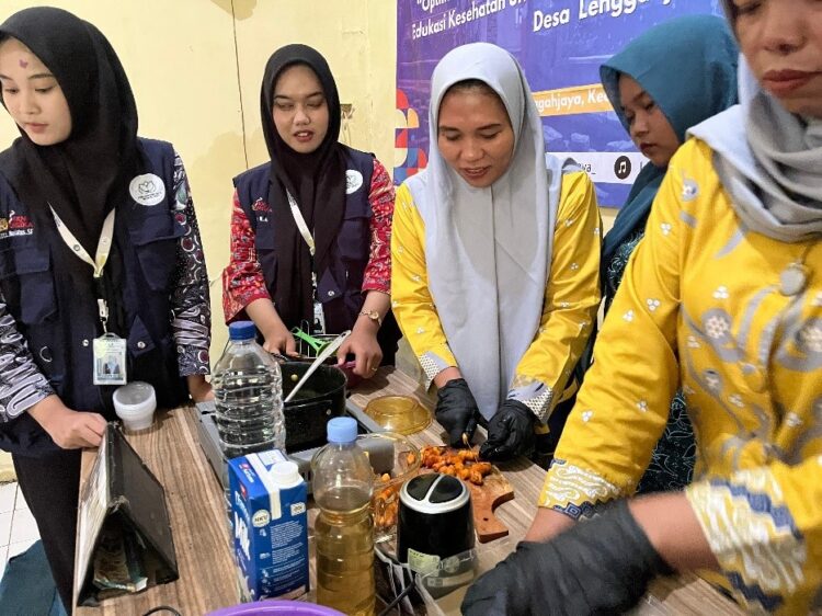 Inovasi Mahasiswa KKN UNSIKA Desa Lenggahjaya: Olah TOGA Jadi Produk Bernilai Jual, Manfaatkan Pemasaran di Era Digital