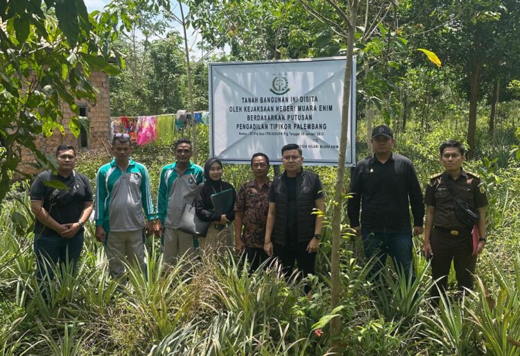 Aset Milik Pelaku Korupsi Oknum Kades, Dilakukan Penyitaan Oleh Pihak Kejari Muara Enim,