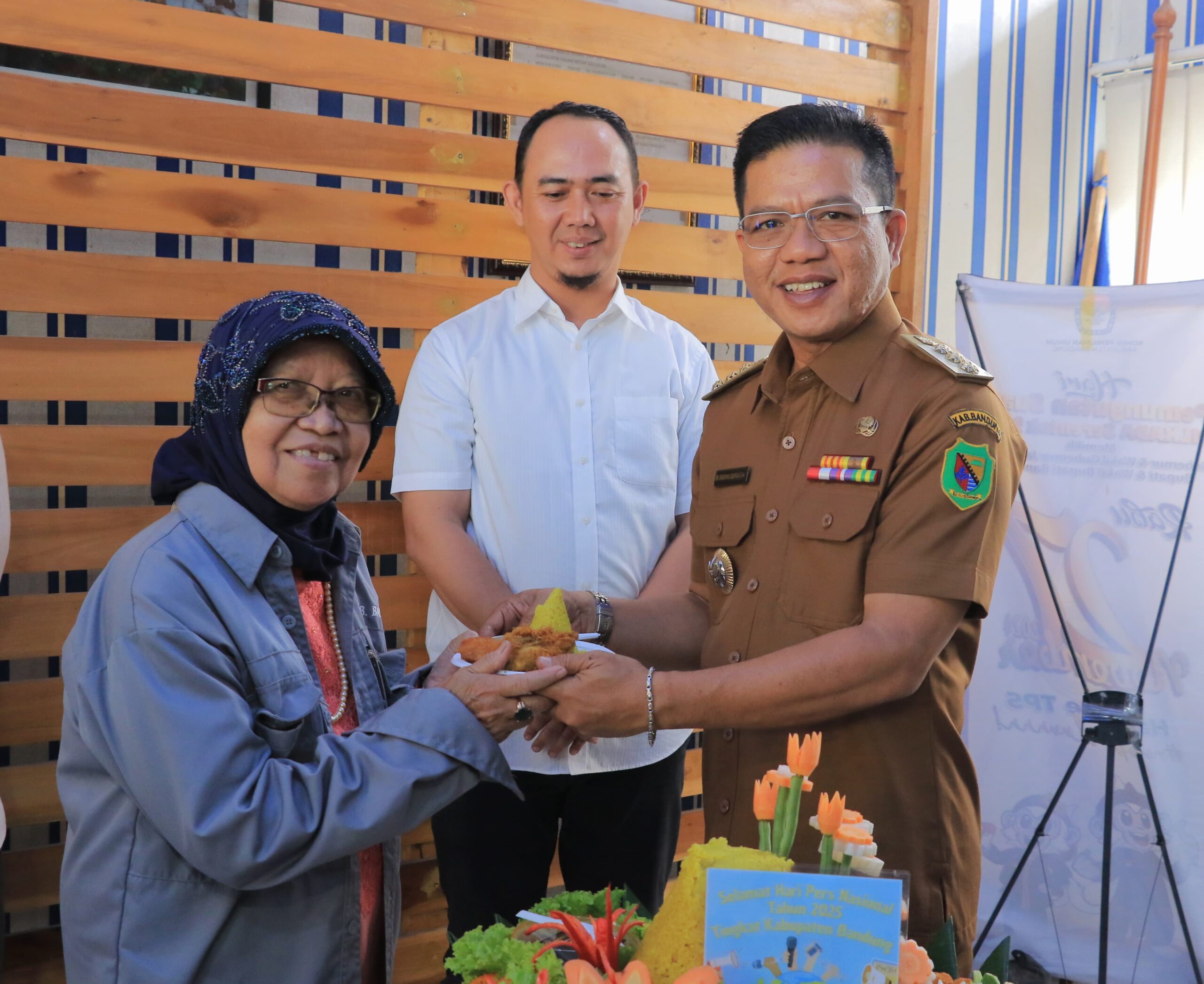 Bupati Bandung Dadang Supriatna Ucapkan Selamat Hari Pers Nasional ke-79, Harapkan Pers Terus Berintegritas dan Edukatif