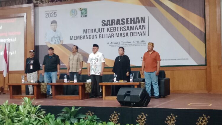 Hari Pers Nasional Insan Media Blitar Raya Ngopi Bareng Gus Tamim DPRD Provinsi Jatim