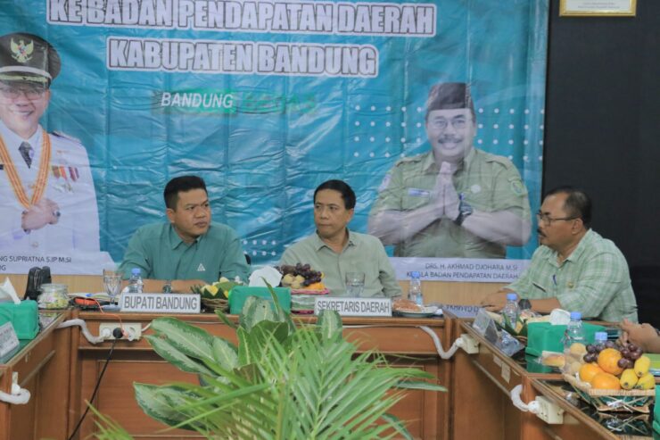 Bupati Bandung Dadang Supriatna Evaluasi Kinerja OPD dan Strategi Peningkatan Penerimaan Pajak Daerah