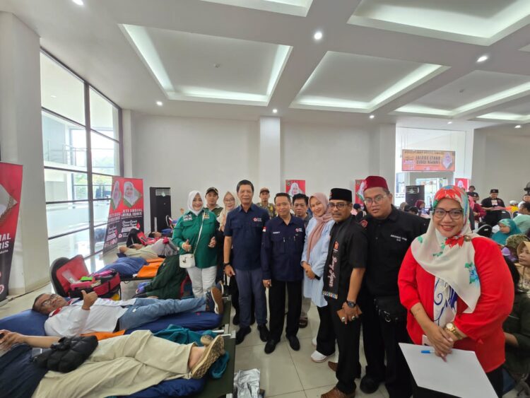 Fahira Idris dan Bang Japar Dapat Apresiasi Tertinggi dari Ketua PMI DKI Jakarta atas Rutin Adakan Donor Darah Mandiri di Jakarta