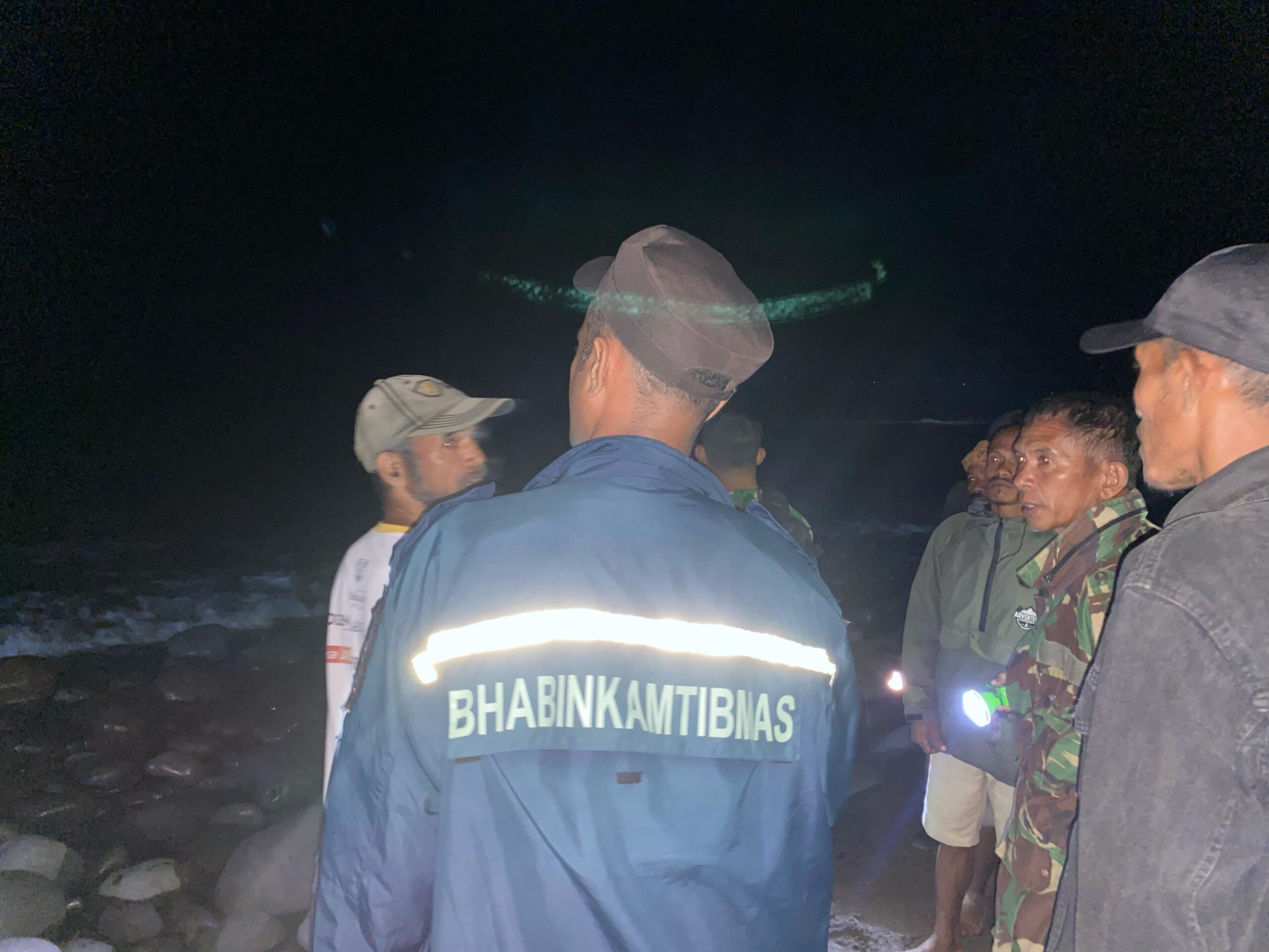 Tersapu Ombak, TNI-POLRI Lakukan Pencarian Korban Tenggelam