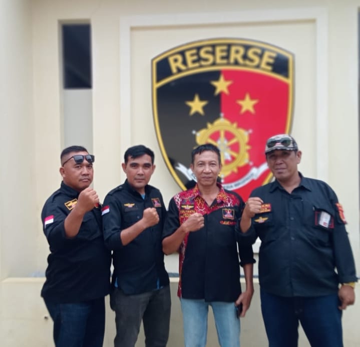 DPC GRIB Jaya Tanggamus Layangkan Dumas ke Polres Terkait Dugaan Ujaran Kebencian oleh Ketua DPC APDESI DPC GRIB Jaya Tanggamus Layangkan Dumas ke Polres Terkait Dugaan Ujaran Kebencian oleh Ketua DPC APDESI