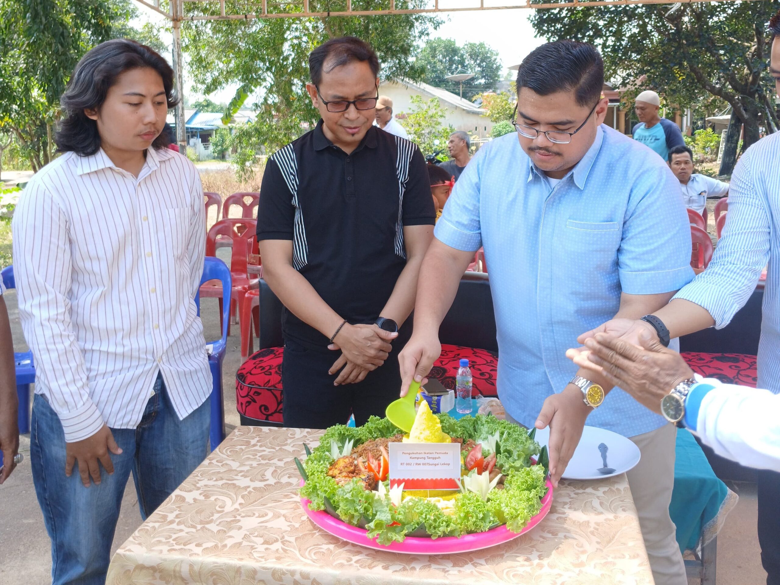 Anggota DPRD Kabupaten Bintan Wahyu Nugraha Kukuhkan Kampung Tangguh