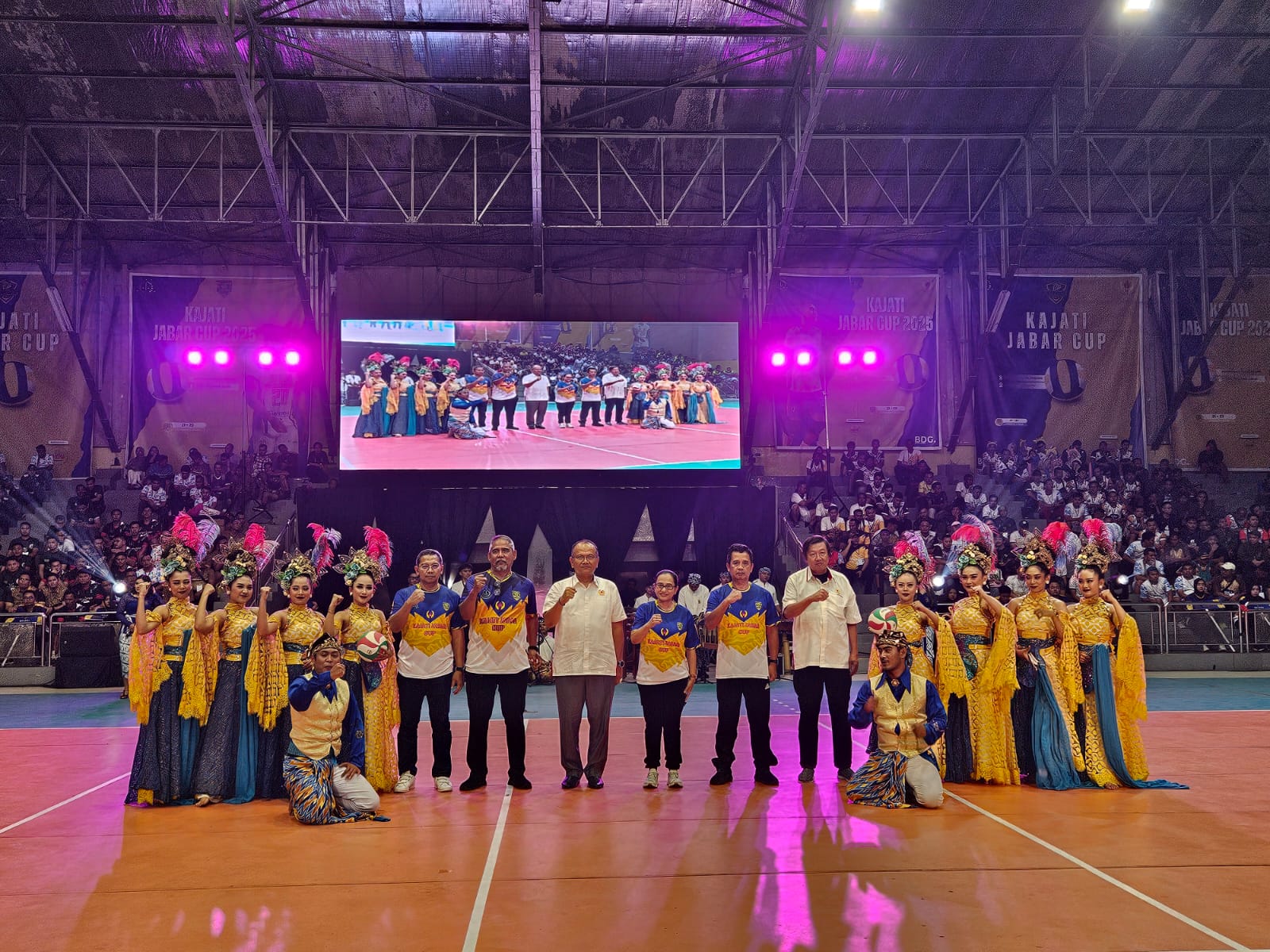 Kajati Jabar Resmi Membuka Turnamen Voli Kajati Jabar Cup 2025