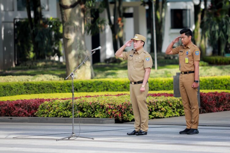 Kang Erwin Pimpin Apel Pertama di Plaza Balai Kota, Tegaskan Visi Misi Bandung Utama