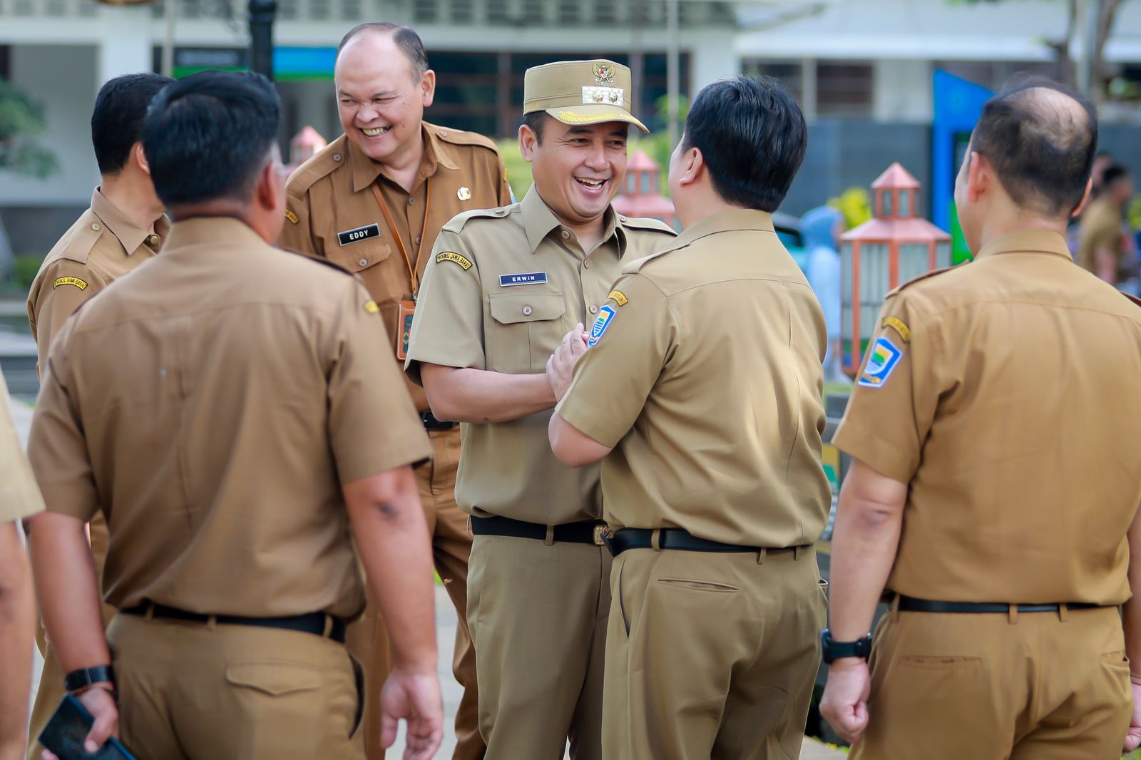 Kang Erwin Pimpin Apel Pertama di Plaza Balai Kota