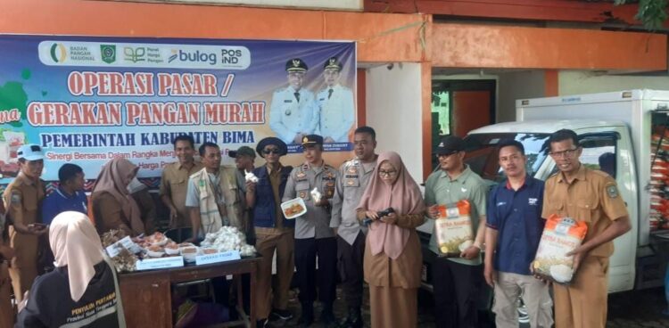Kasubsektor Palibelo Pimpin Pengamanan Operasi Pasar Murah
